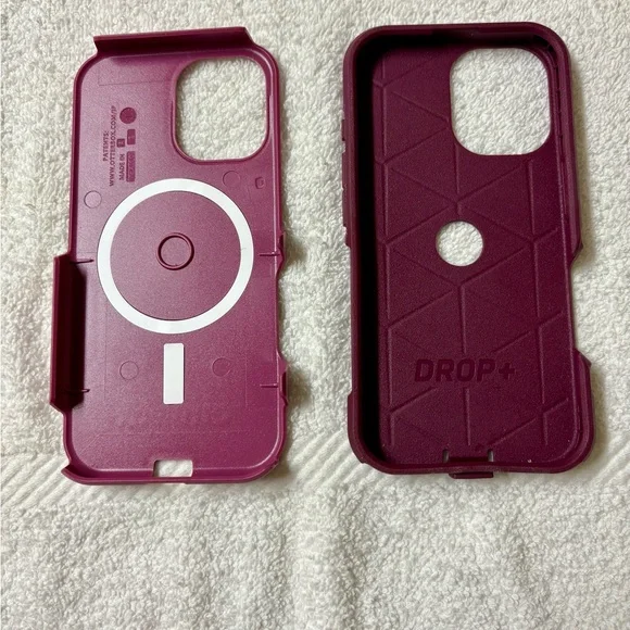 OtterBox Magenta Commuter Series Phone Case for iPhone 16 - Picture 3 of 6